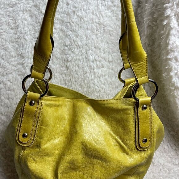 ABRO leather Hobo yellow shoulder bag with silver tone hardwares. - Picture 4 of 9